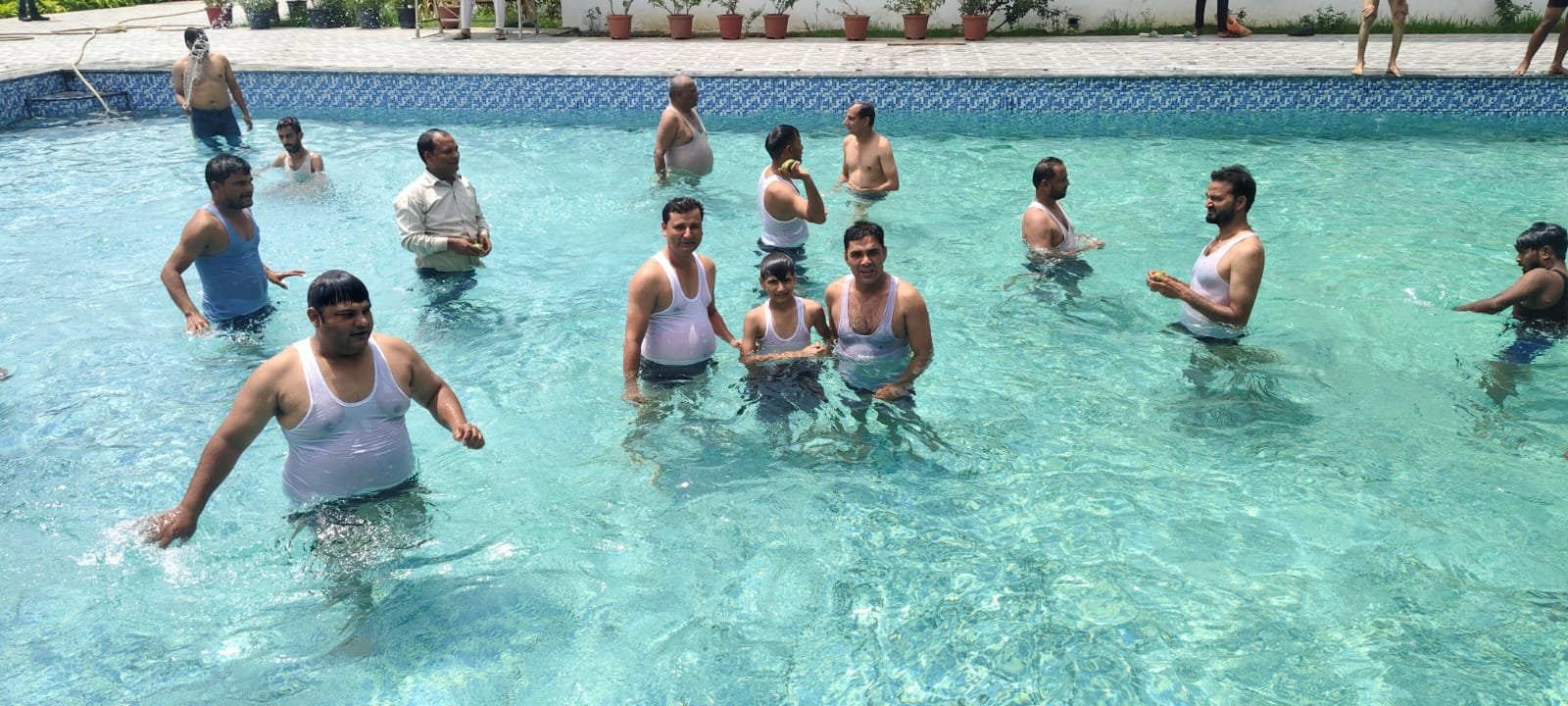 आम पार्टी के बहाने जुटे पत्रकार, एकता और सहयोग का दिया संदेश