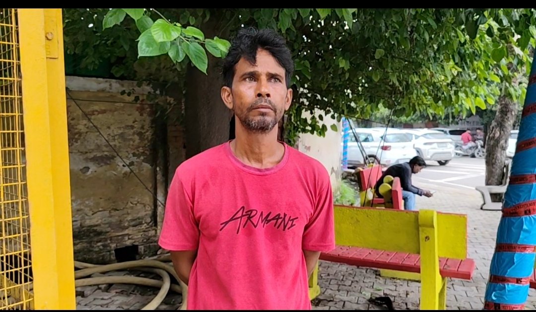 पत्नी पर प्रेमी संग मिलकर 376 के झूठे केस में जेल भिजवाने का आरोप, पीड़ित ने एसपी कार्यालय पहुंचकर लगाई सुरक्षा की गुहार।