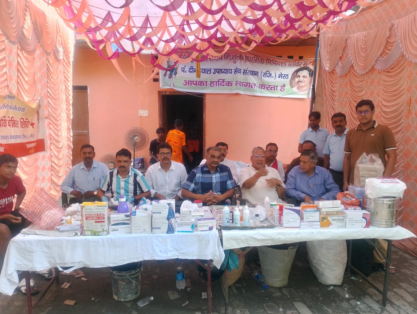 मेरठ में 1130 शिव भक्त कांवड़ियों का नि:शुल्क प्राथमिक उपचार